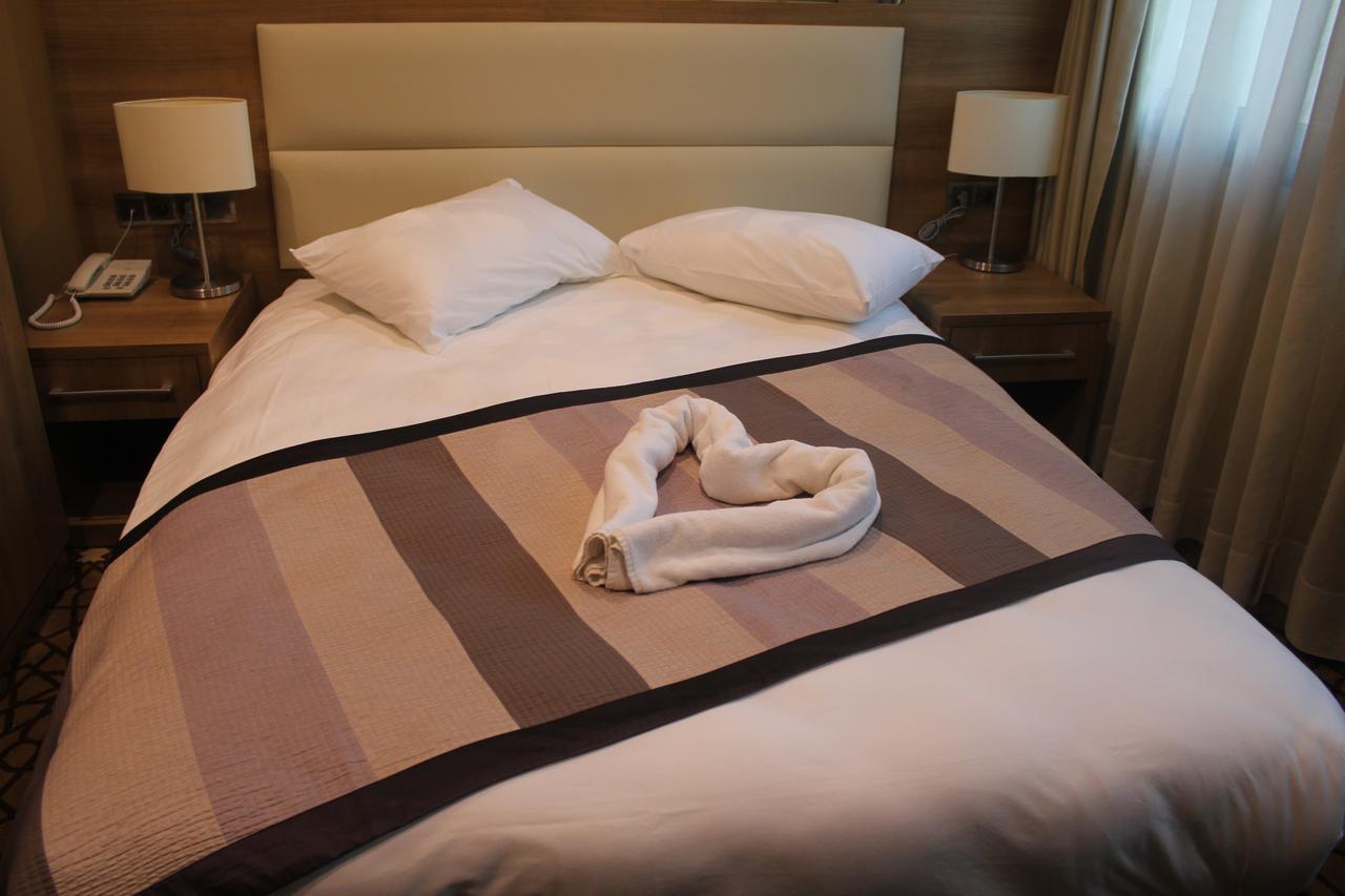 Prens Hotel Истанбул Екстериор снимка